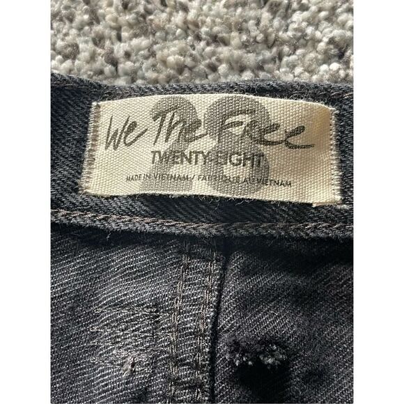 We The Free Cut-Off Distressed Shorts❤️ - Picture 3 of 6